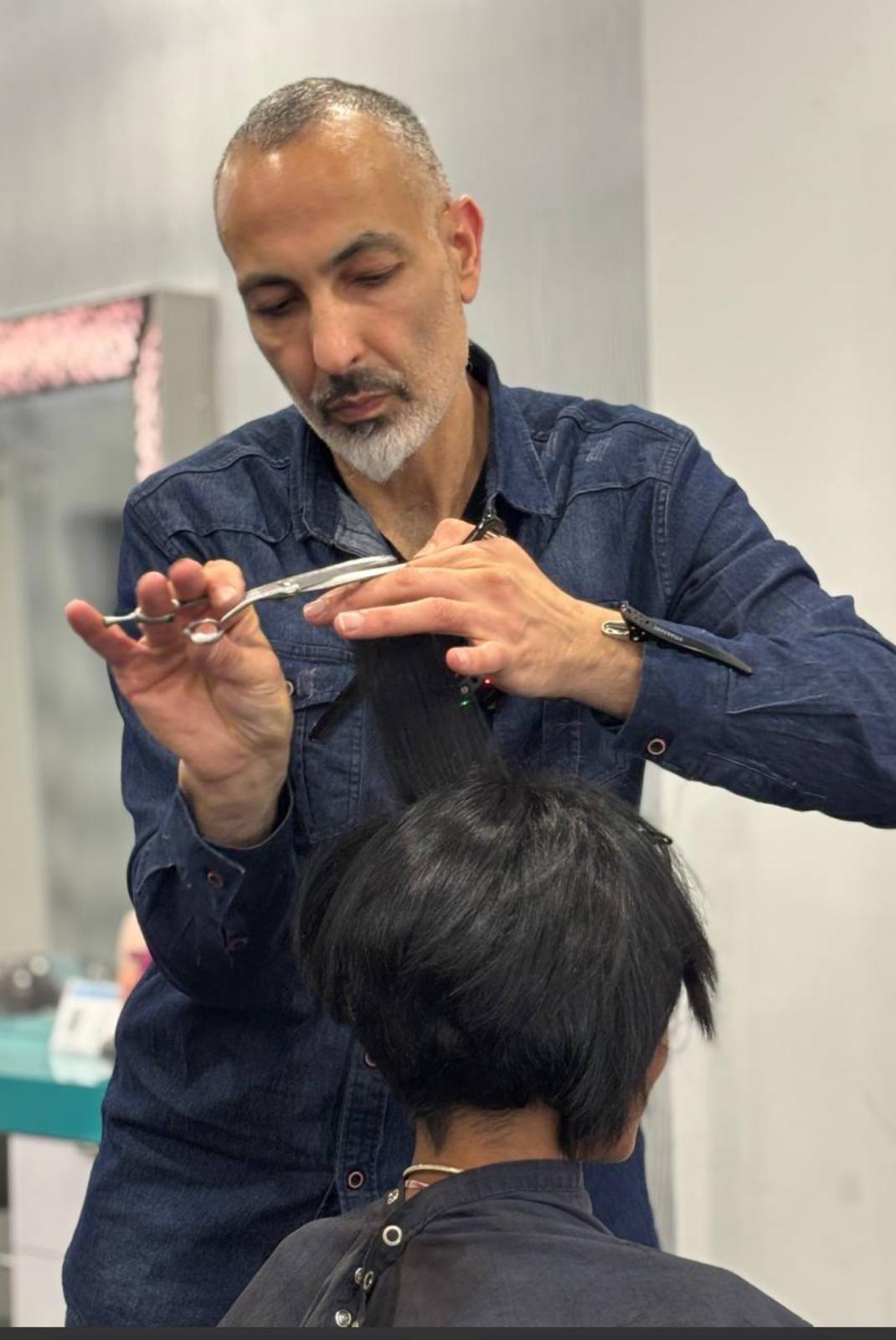 Signature haircut with soft layers